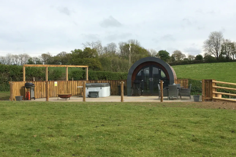 Airbnb - The Sheep Pod