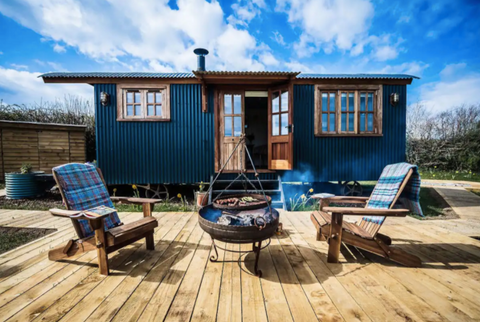 Airbnb Shepherds Hut